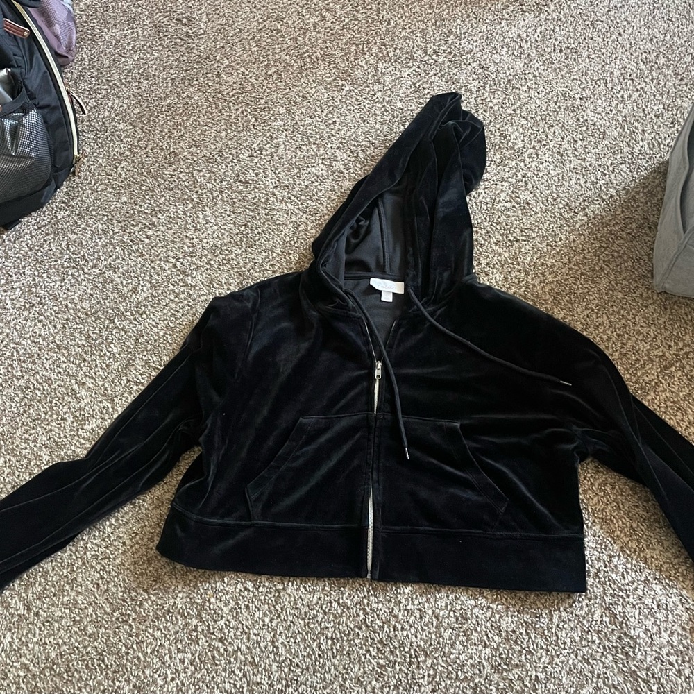 Colsie Cropped Black Velvet Hoodie